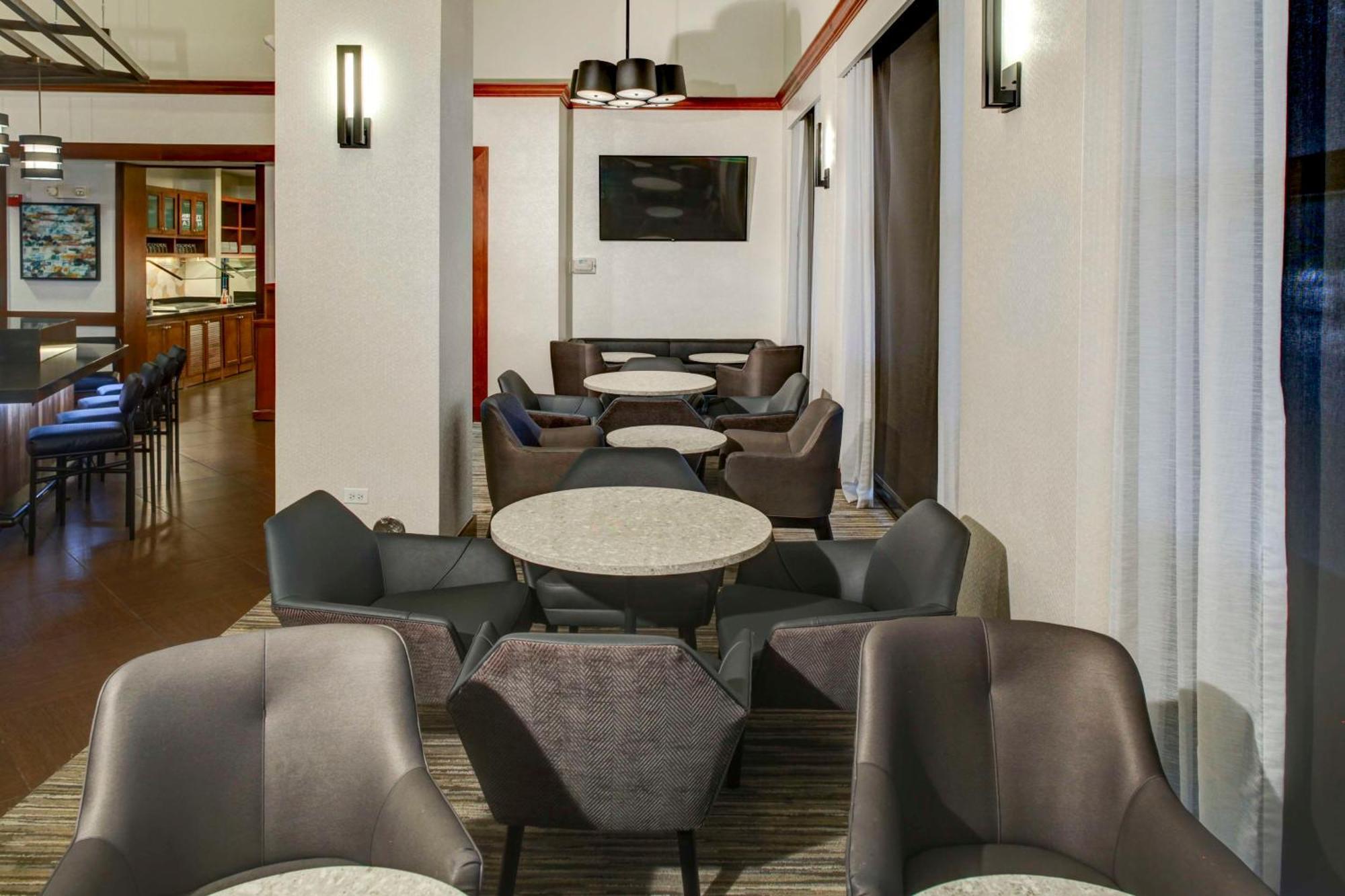 Hyatt Place Louisville-East Exteriör bild